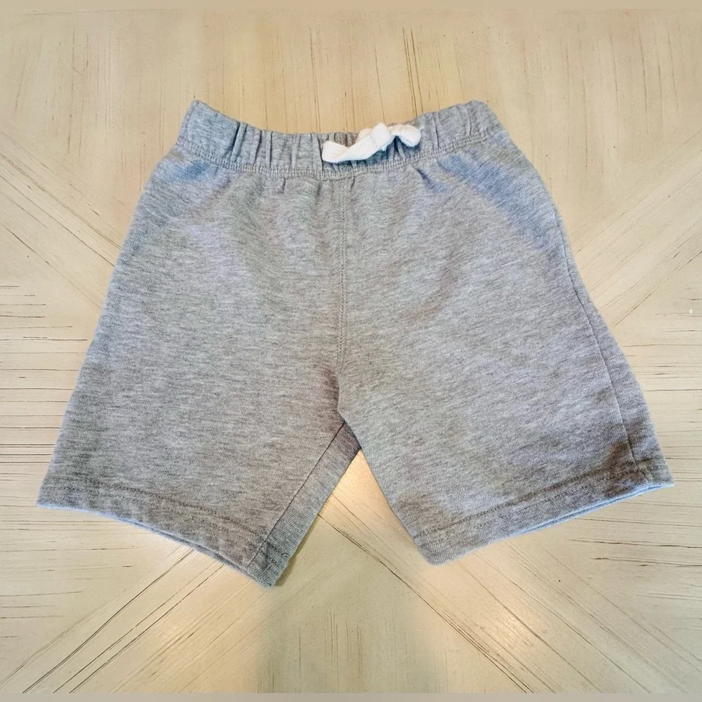 Children’s Place - Boys Terry Shorts – Size 5T – Bundle of 2 - Heather Gray